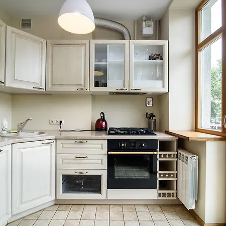 Cozy And Quiet Near The City Centre Apartment