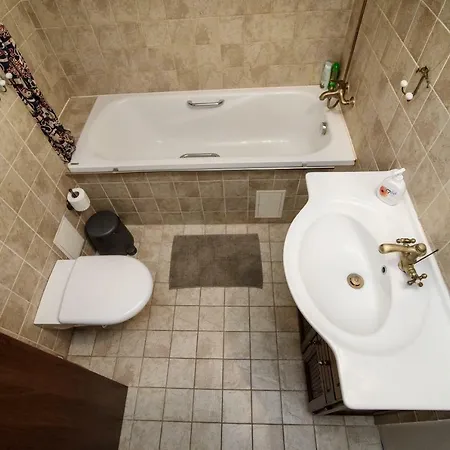 Апартаменты Cozy And Quiet Near The City Centre Вильнюс